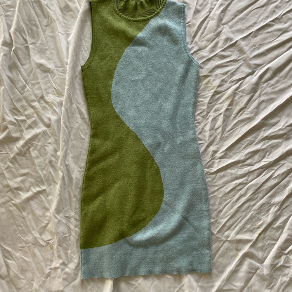 Green and Blue Sleeveless Sweater Dress